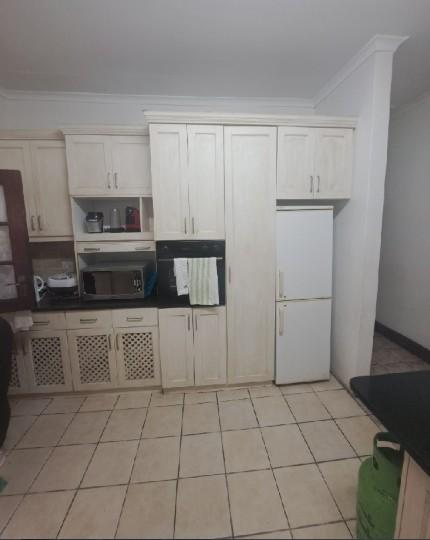To Let 3 Bedroom Property for Rent in Wynberg Western Cape